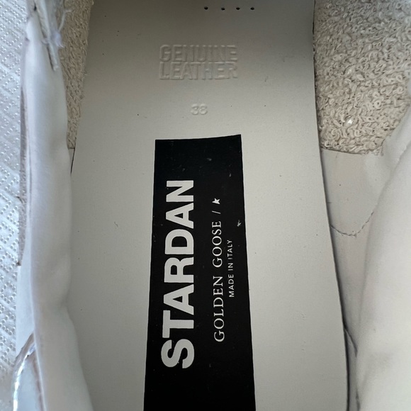 Golden Goose BRAND NEW with box, dust bag and official passport registration - Picture 14 of 17